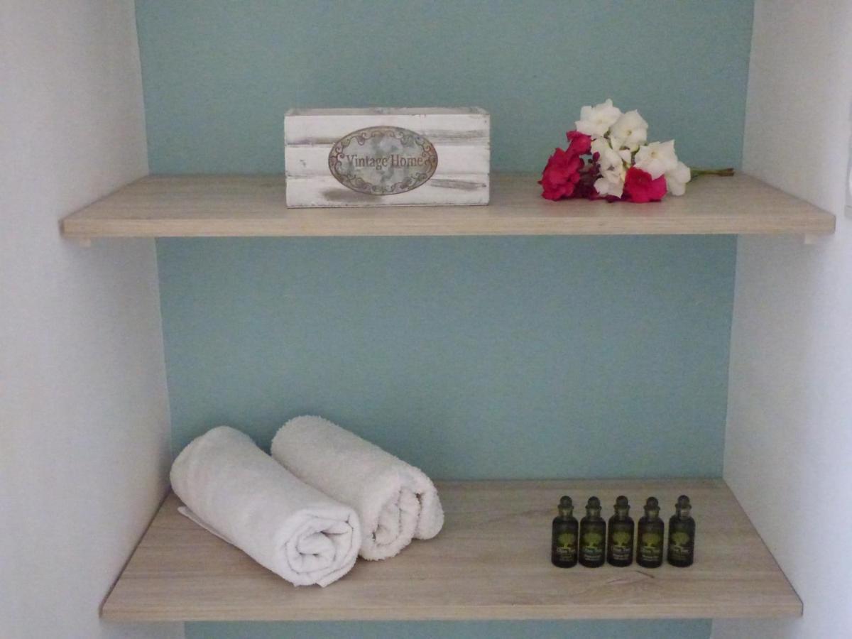 3 Apartment *